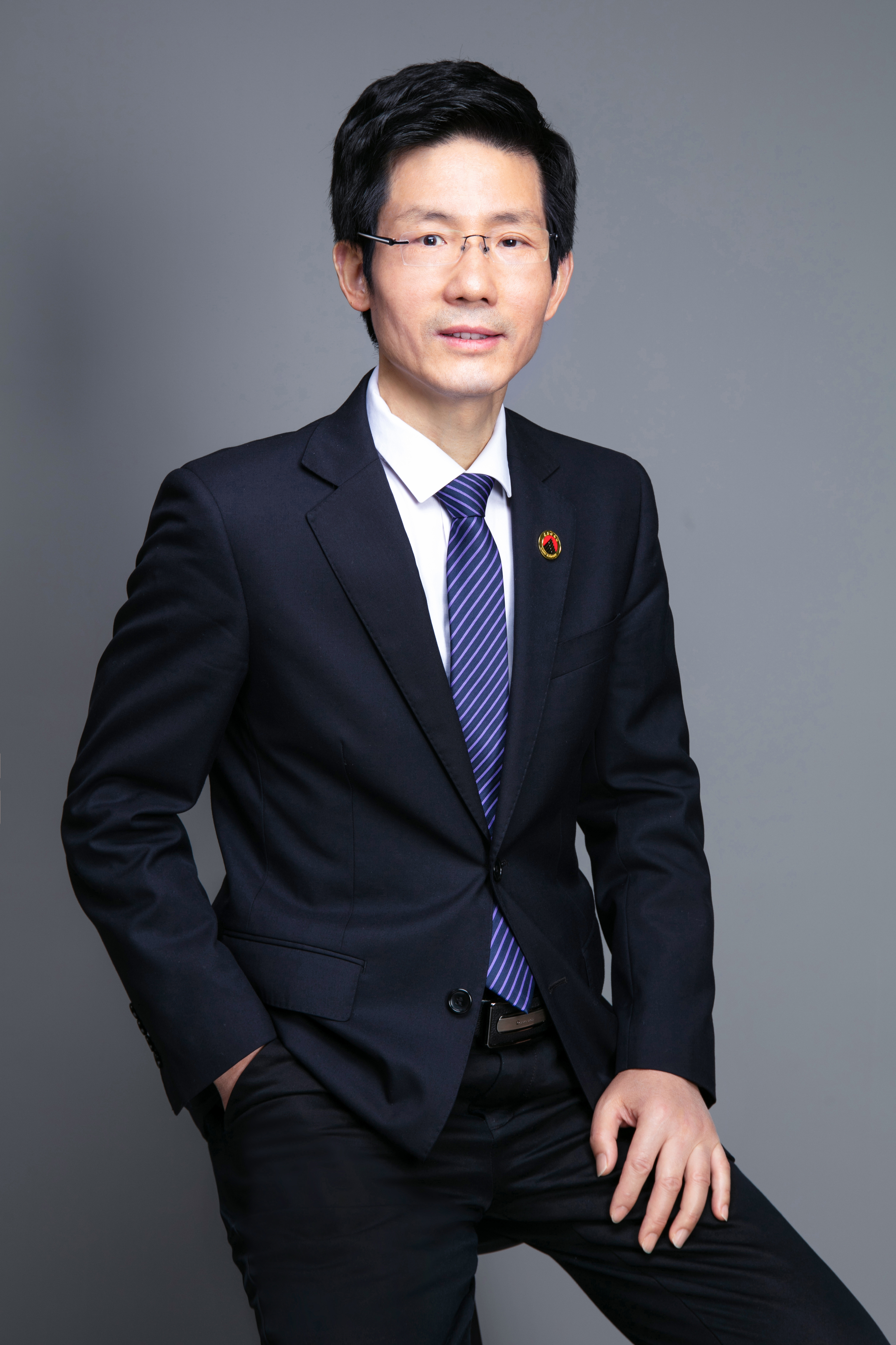 周国强