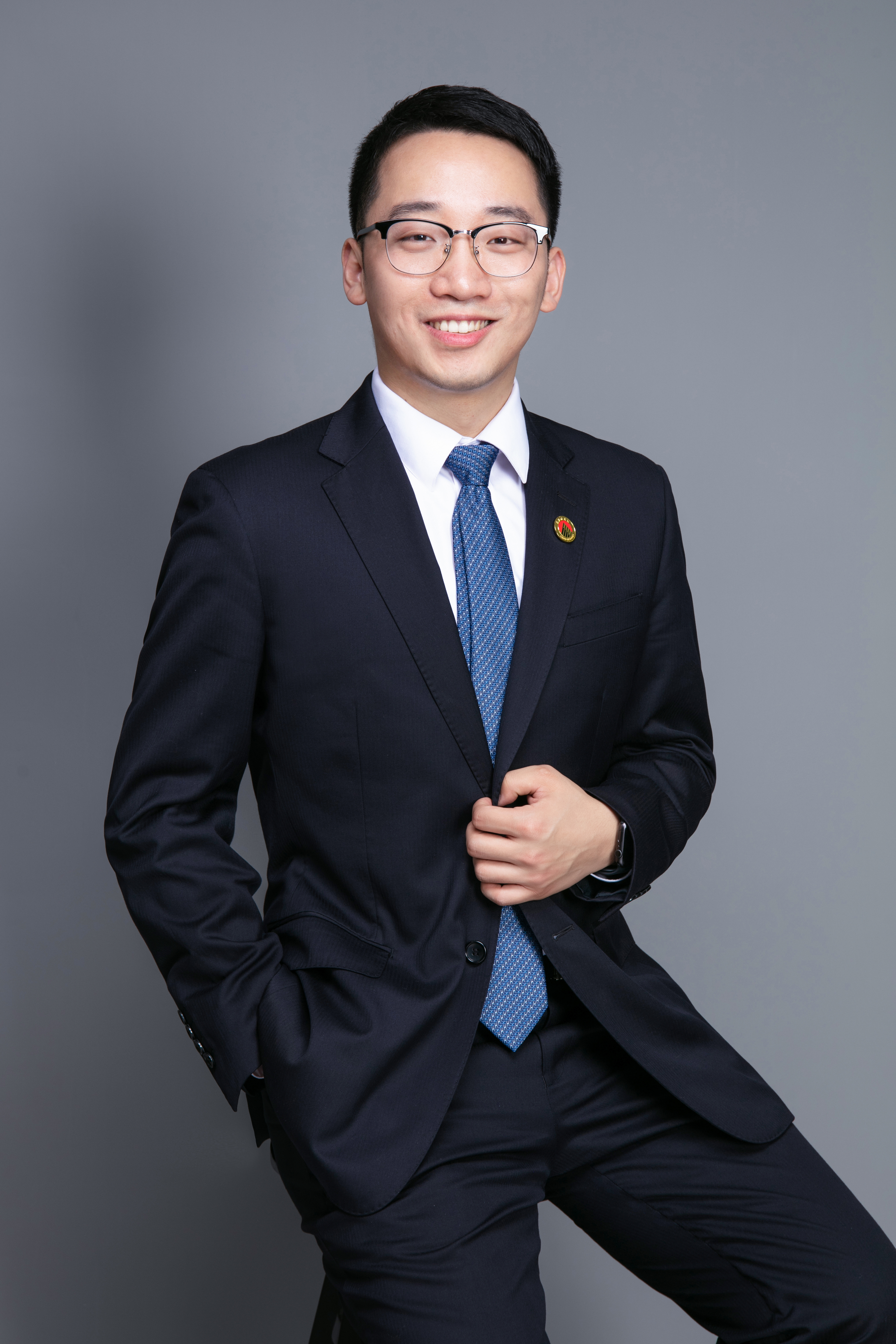 杨凌志